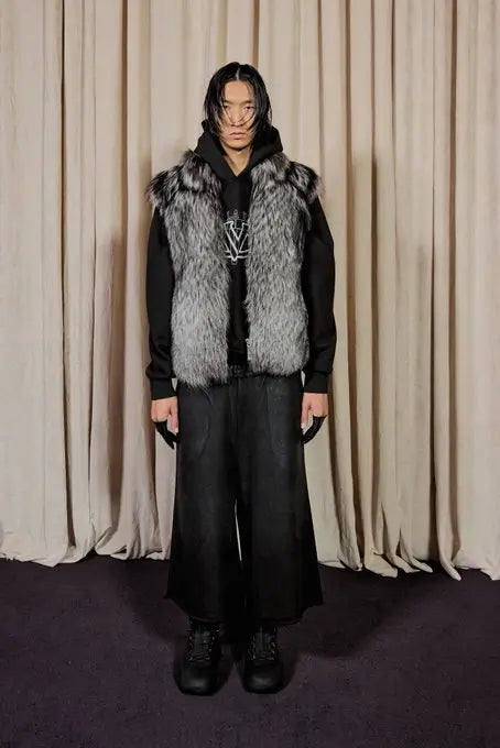 Kai Cenat VIVET 2026 Black Faux Fur Vest