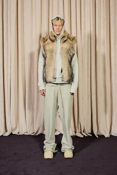 Kai Cenat VIVET 2026 Golden Faux Fur Vest
