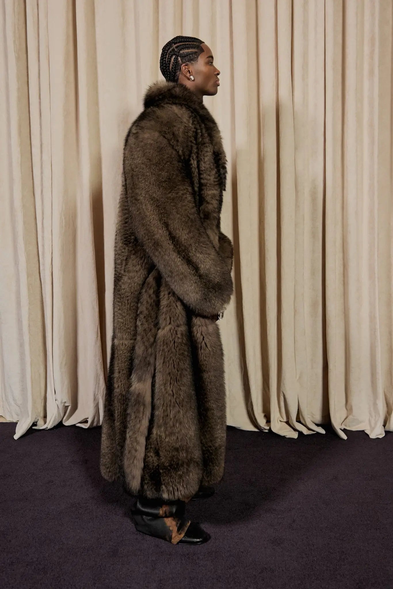 Kai Cent VIVET Collection 2026 Dark Brown Overcoat